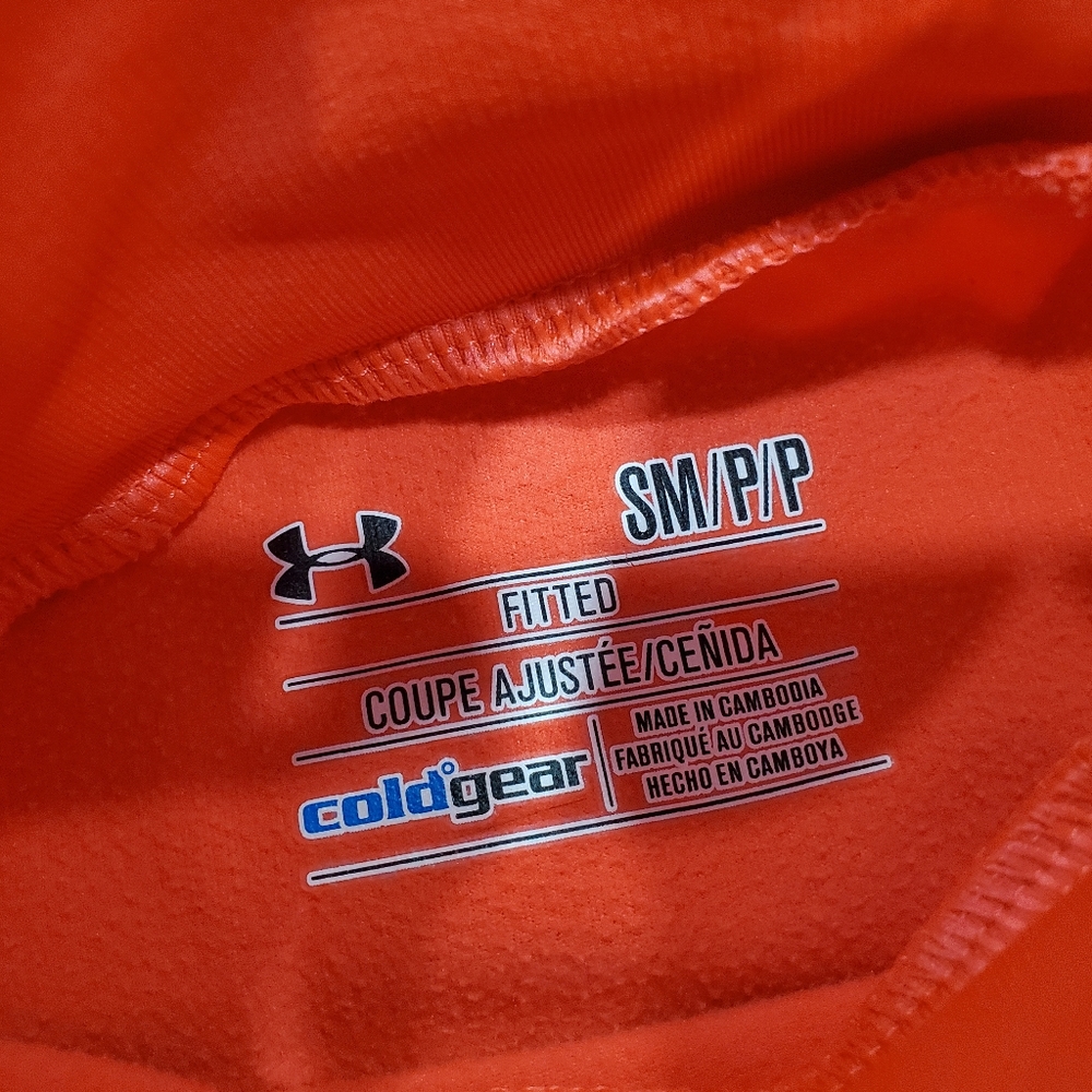 Under Armour | Bright Pink Fitted Cold Gear Pullover Long Sleeve Activewear - Picture 3 of 6